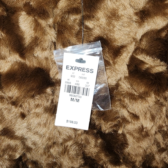 Express Coat - Picture 2 of 4